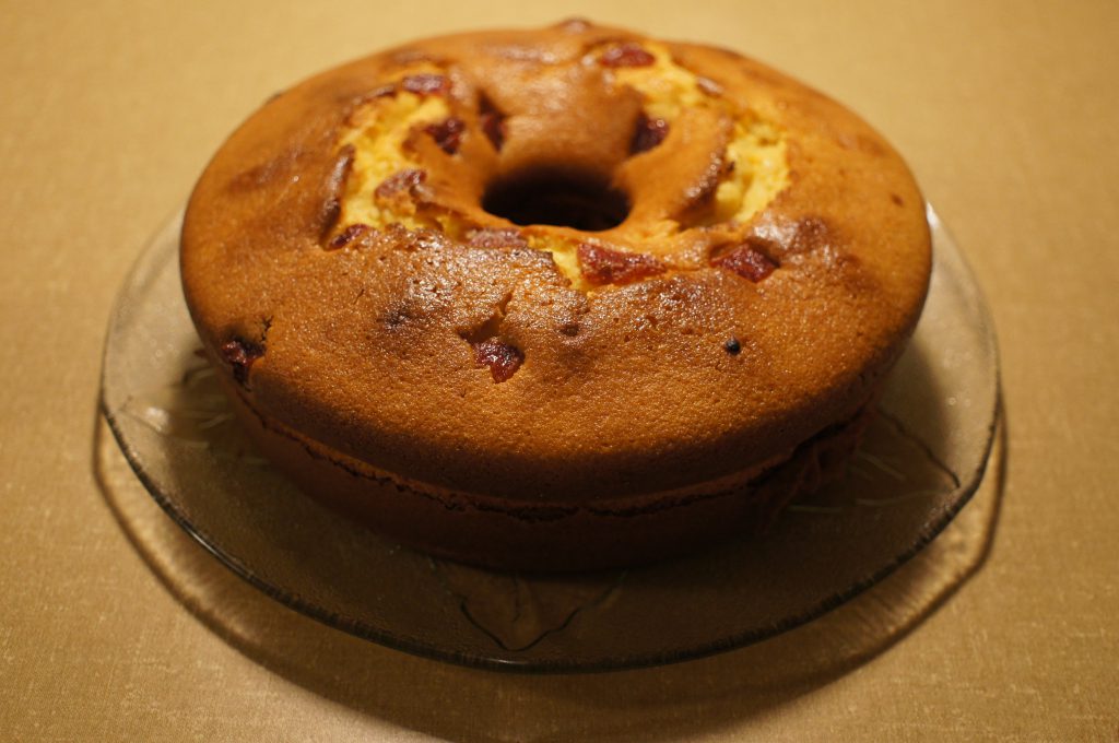 Chegando a hora do café da tarde? faça esse delicioso bolo, é rápido e muito prático.